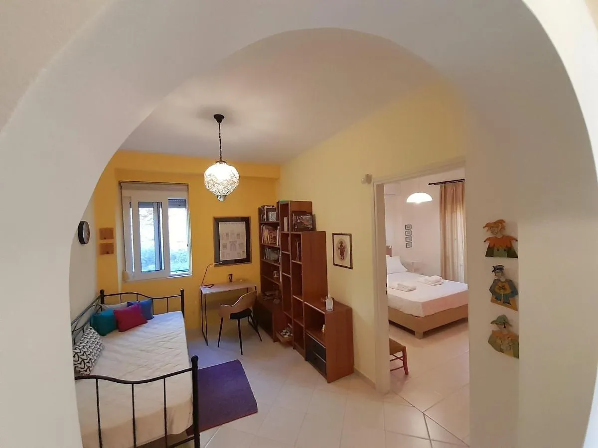 Saxophone House Seaview Family Apartment Rethymno  Greece