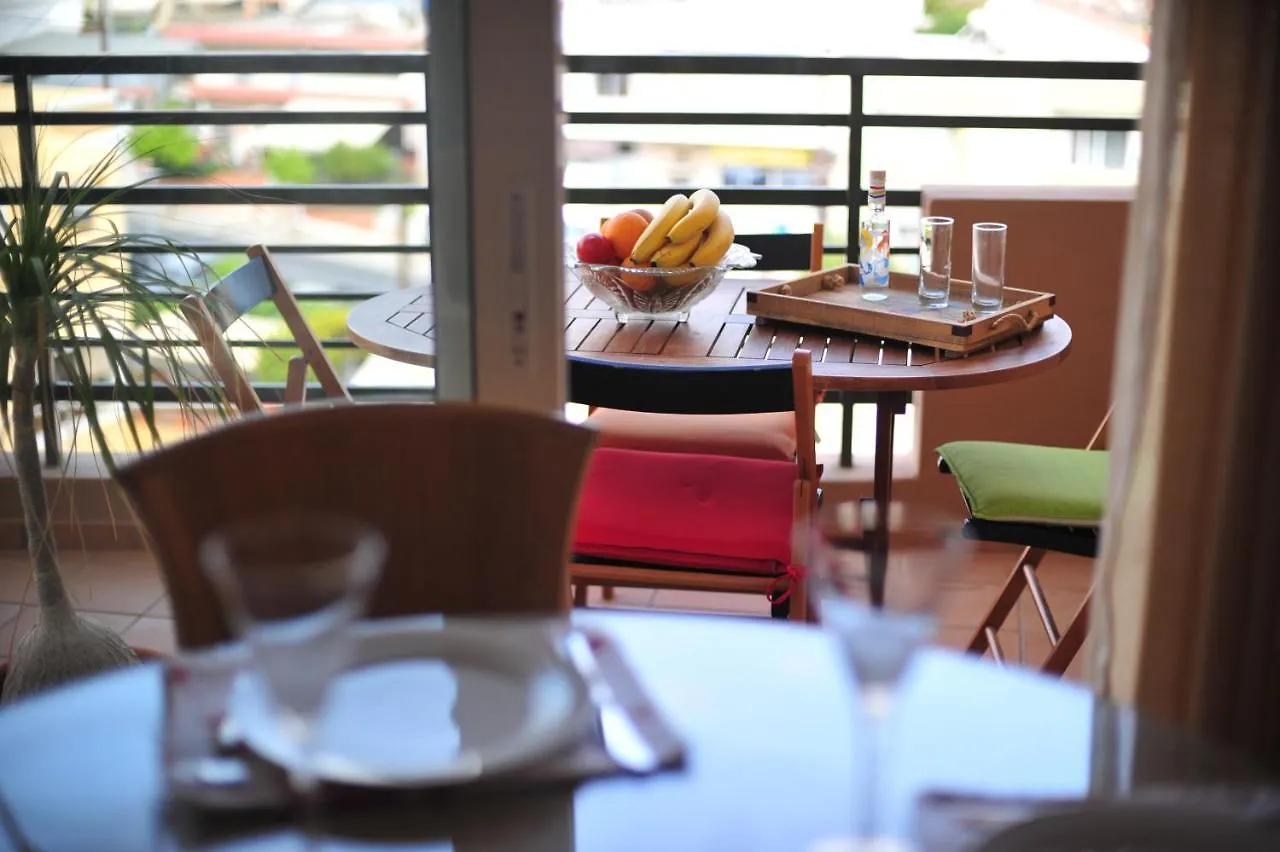 Saxophone House Seaview Family Apartment Rethymno  Greece